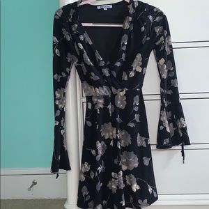 Stilletto’s long sleeve dress